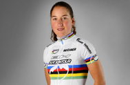 Julie Bresset del equipo BH Suntour es gana el Campeonato del mundo de XC Elite